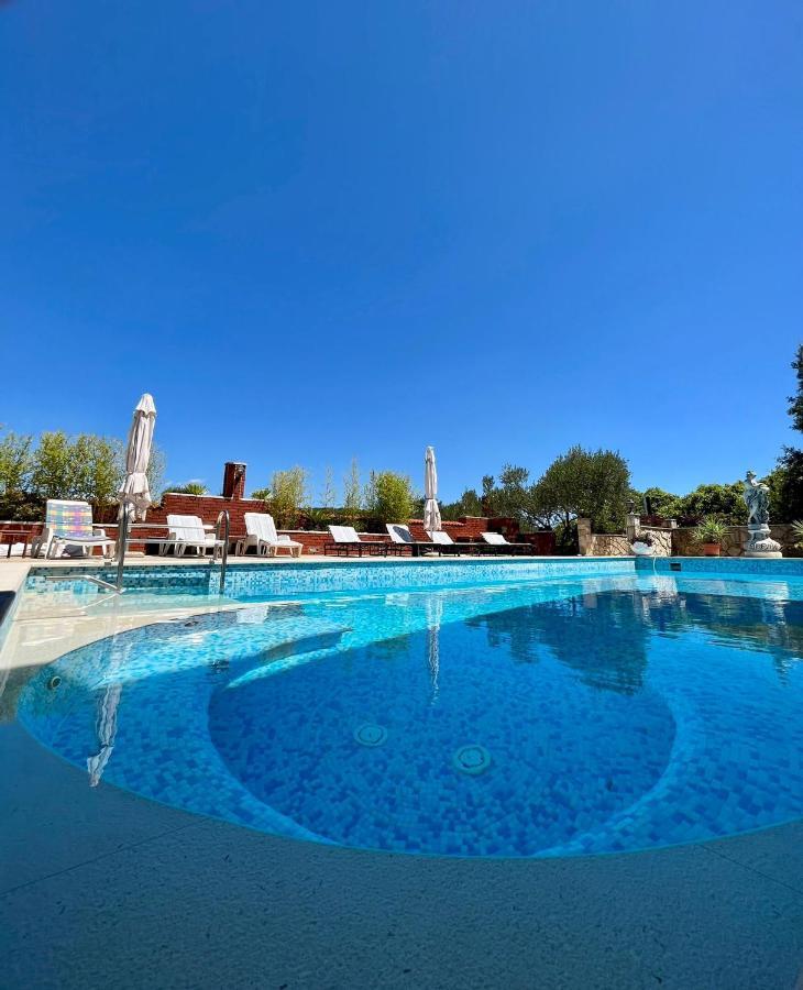 Appartement Gorana Apartman With Swimming Pool à Jelsa  Extérieur photo